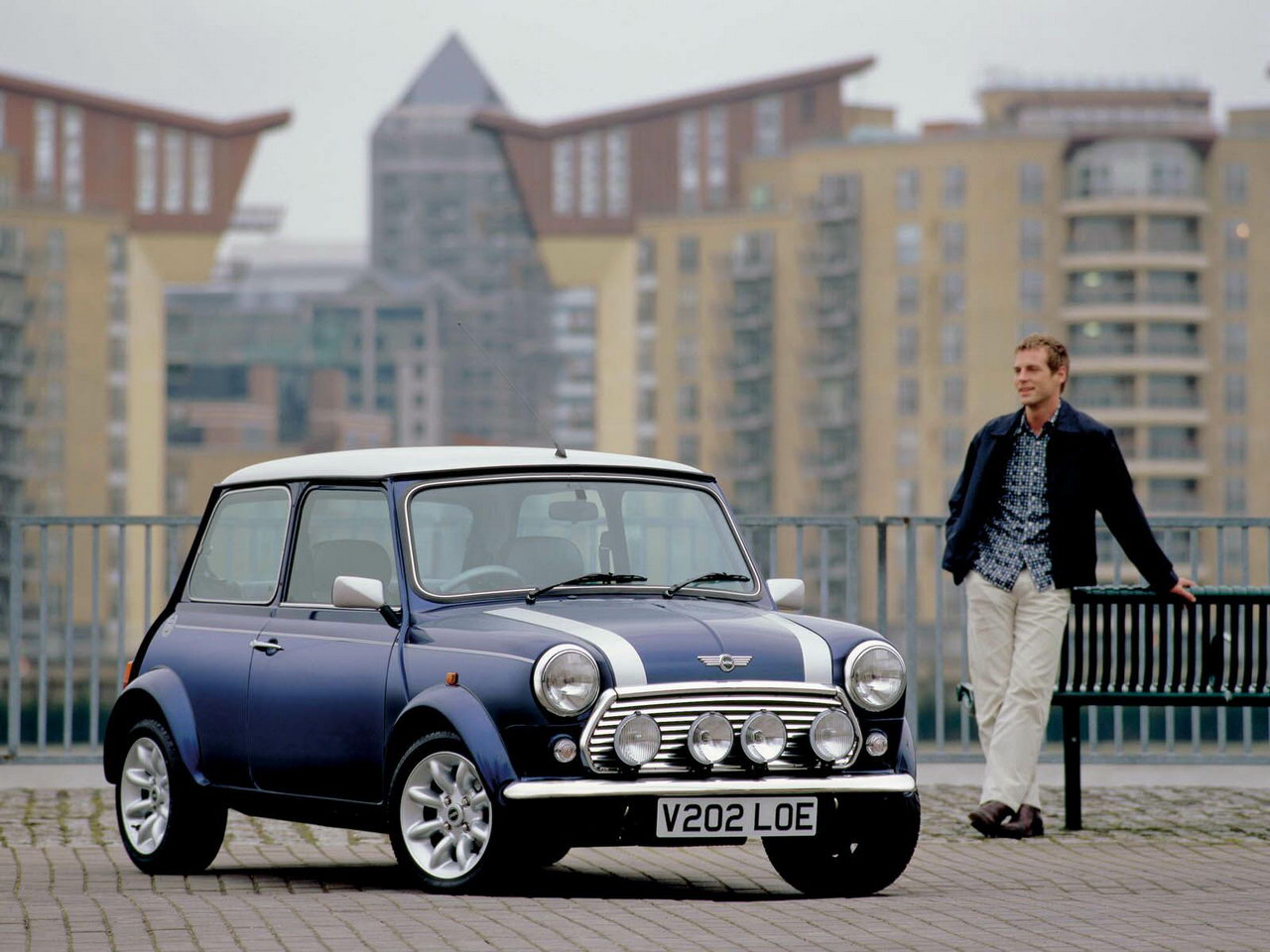 Mini 005.jpg